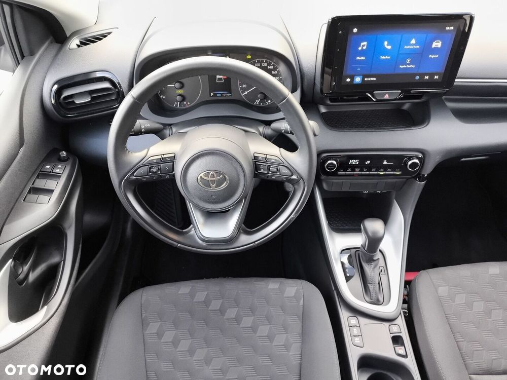 Toyota Yaris - 12