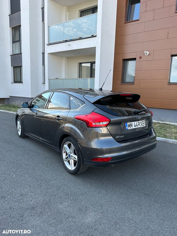Ford Focus 1.6 TDCi DPF Titanium - 3