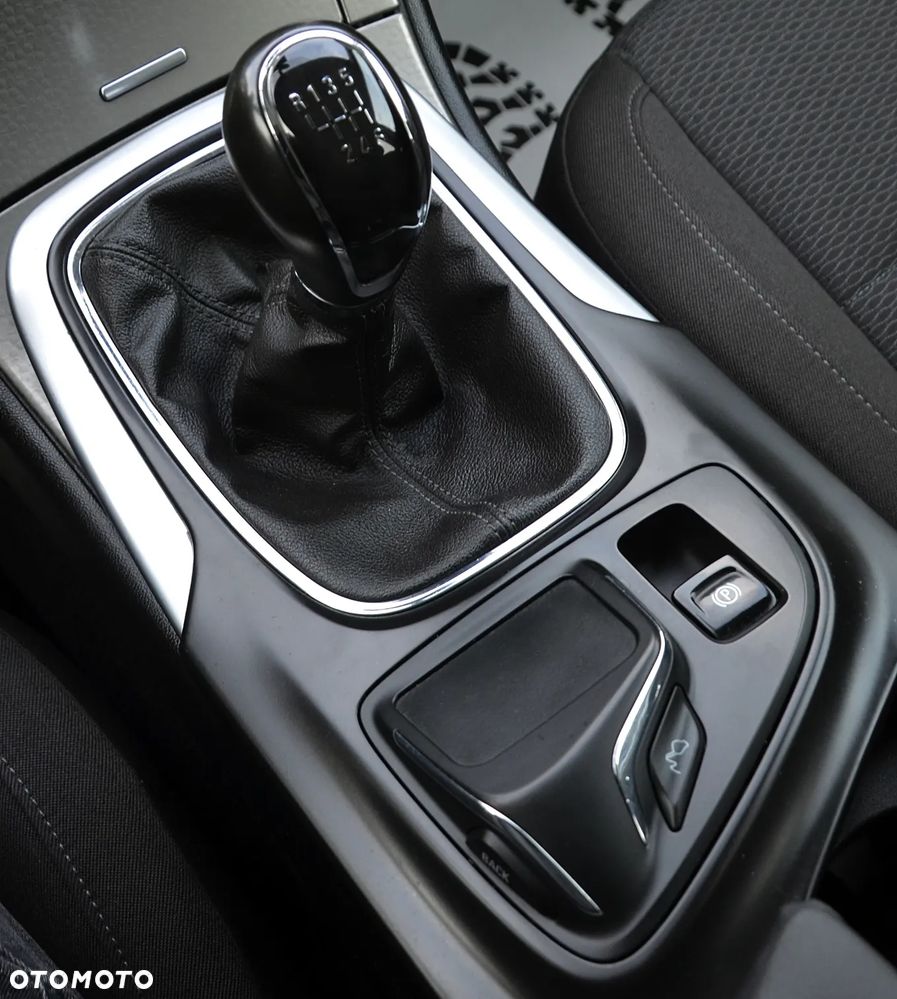 Opel Insignia 2.0 CDTI Active ecoFLEX S&S - 19