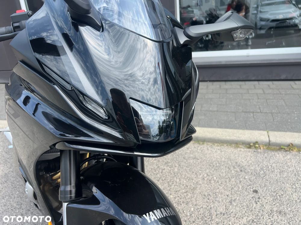 Yamaha R7 - 8