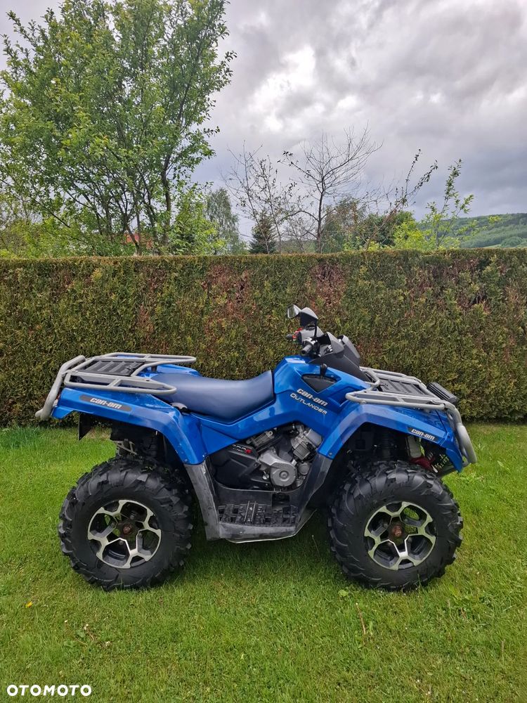 Can-Am Outlander - 2