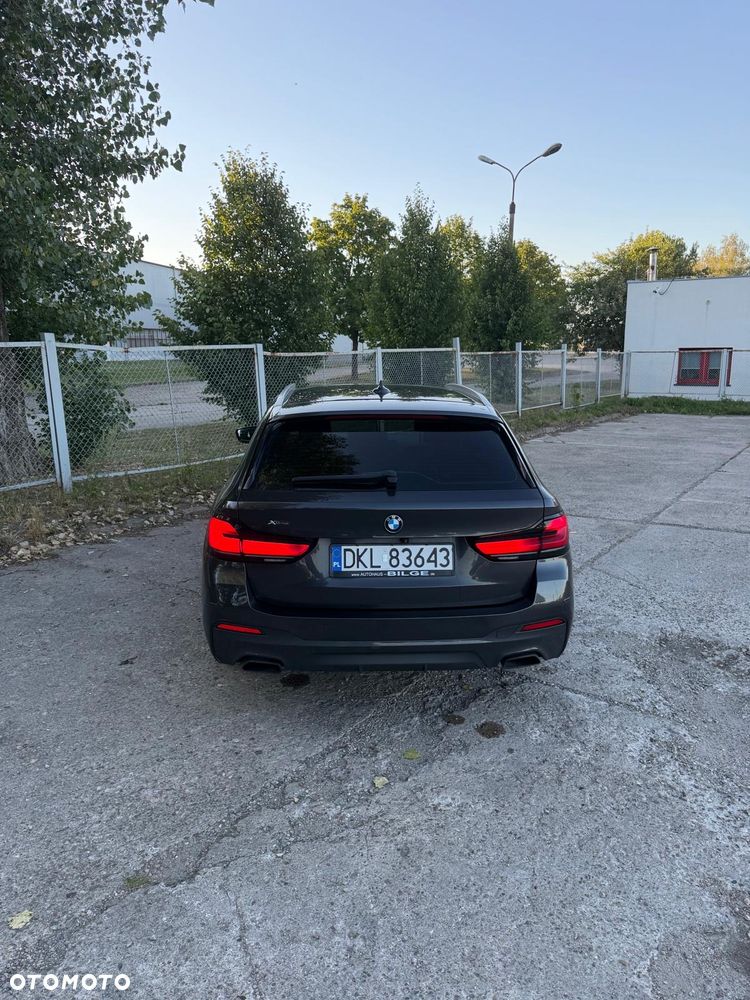 BMW Seria 5 520d xDrive M Sport Edition - 3