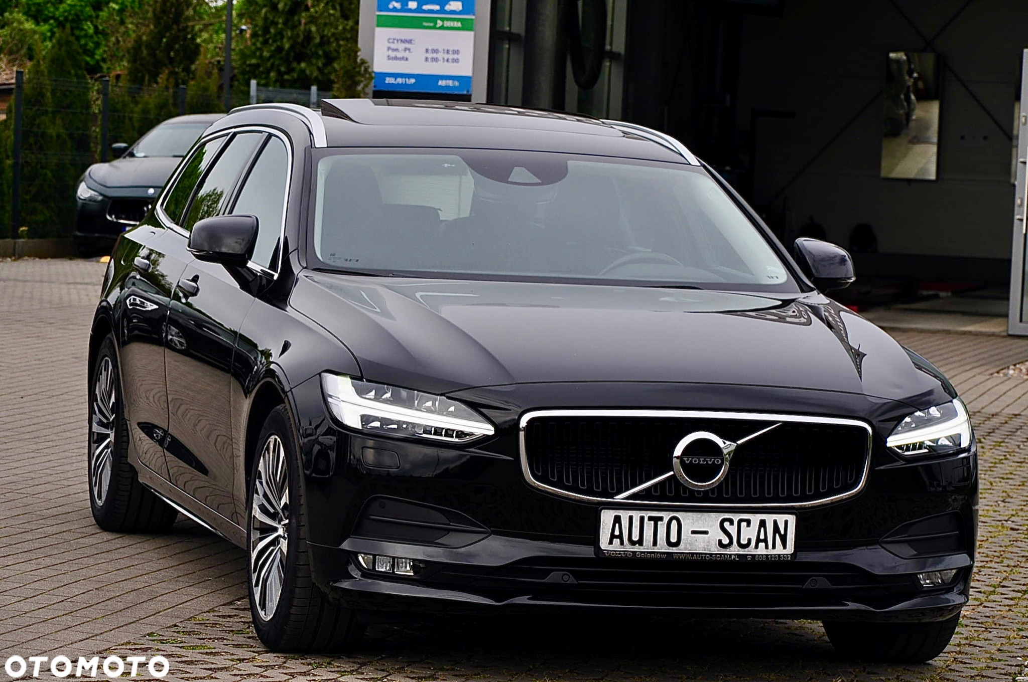 Volvo V90 D4 Geartronic Momentum Pro - 3