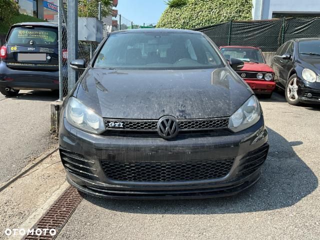Volkswagen Golf 2.0 GTI - 1