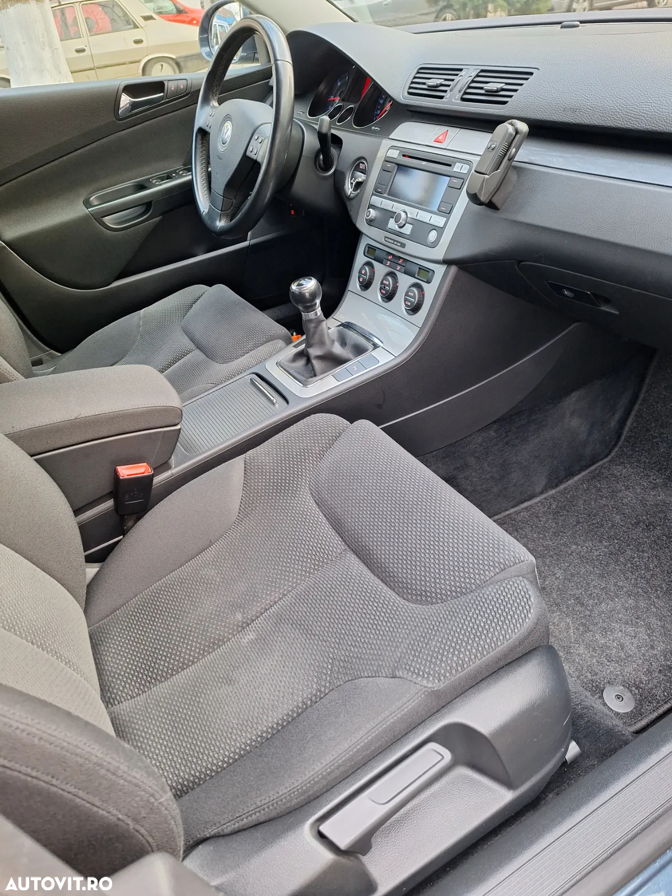 Volkswagen Passat 1.9 TDI DPF Comfortline - 26