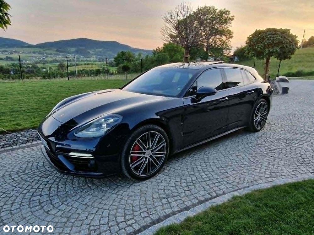 Porsche Panamera Turbo - 8