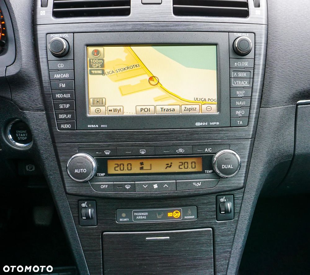 Toyota Avensis 2.0 Prestige NAVI - 26