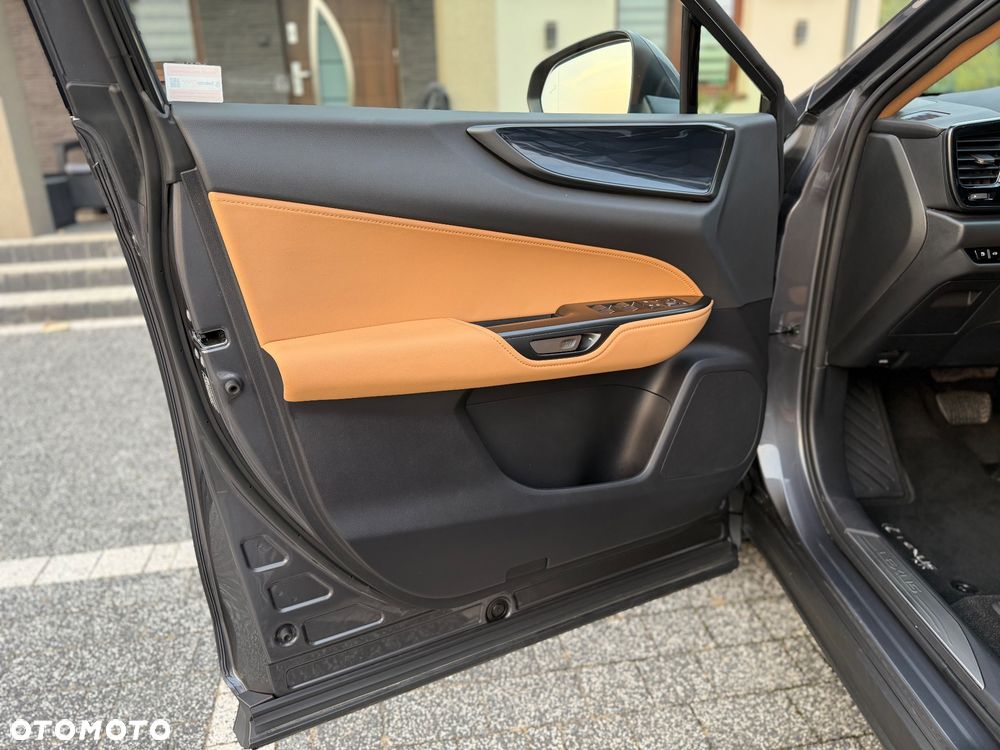 Lexus NX 350h Prestige 2WD - 19