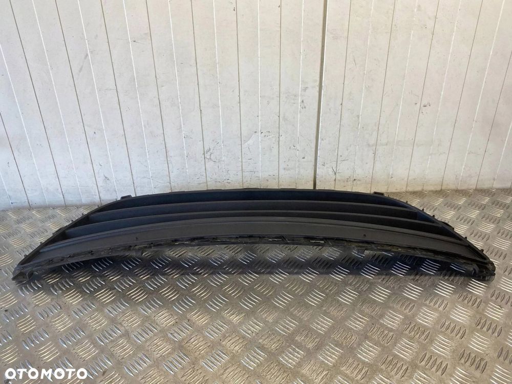 KRATKA ATRAPA ZDERZAKA HYUNDAI I20 I LIFT 12-14R 86561-1J500 - 8
