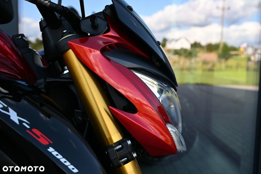 Suzuki GSX 1000 - 28