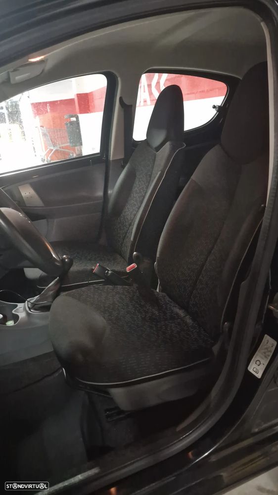 Peugeot 107 1.0 Active - 10