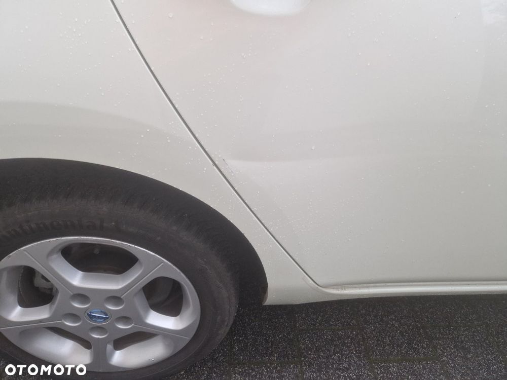 Nissan Leaf 24 kWh (mit Batterie) Visia + - 21