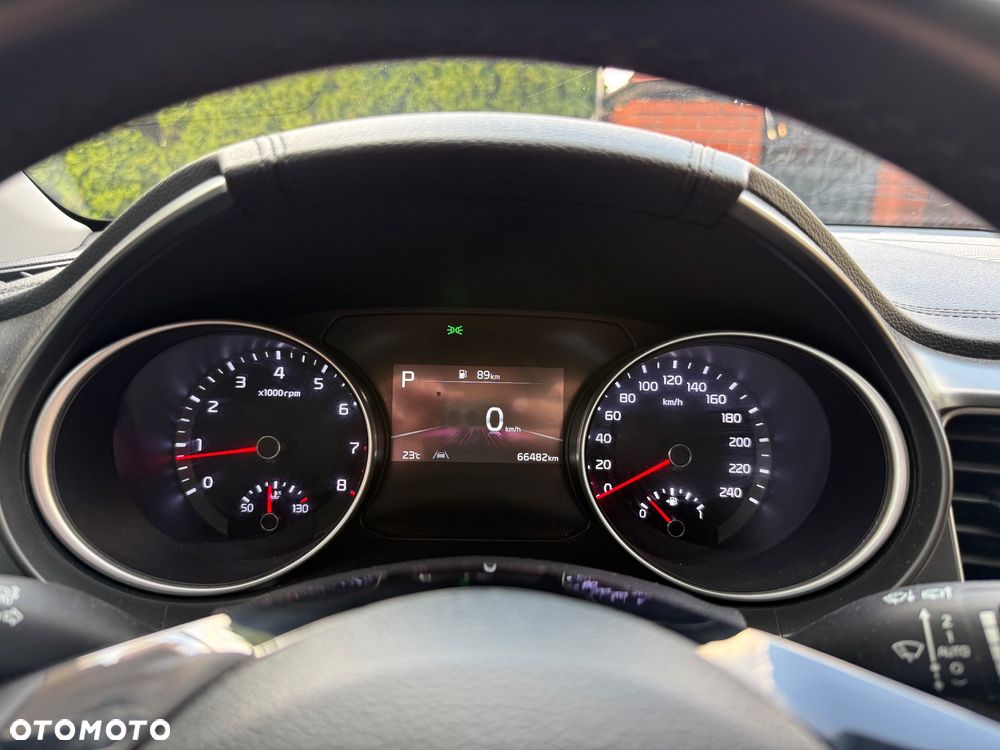 Kia XCeed - 16