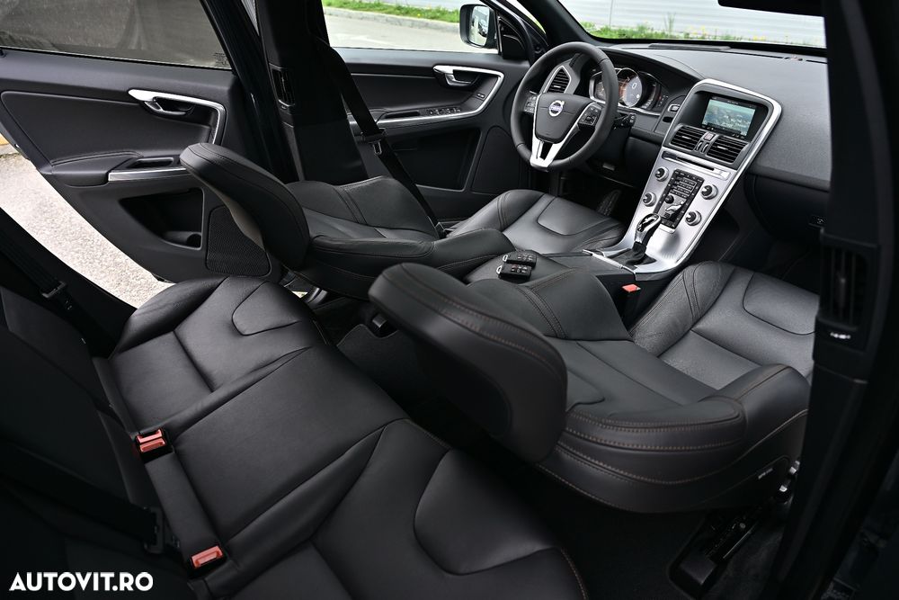 Volvo XC 60 D4 Geartronic Summum - 27