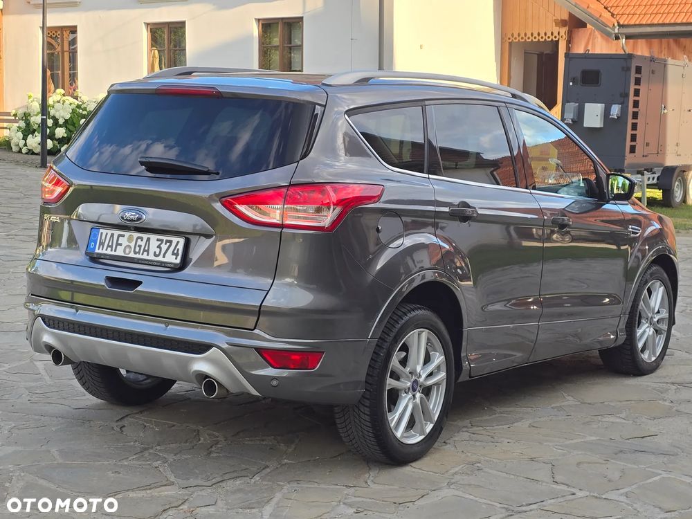 Ford Kuga 2.0 TDCi FWD Titanium - 10