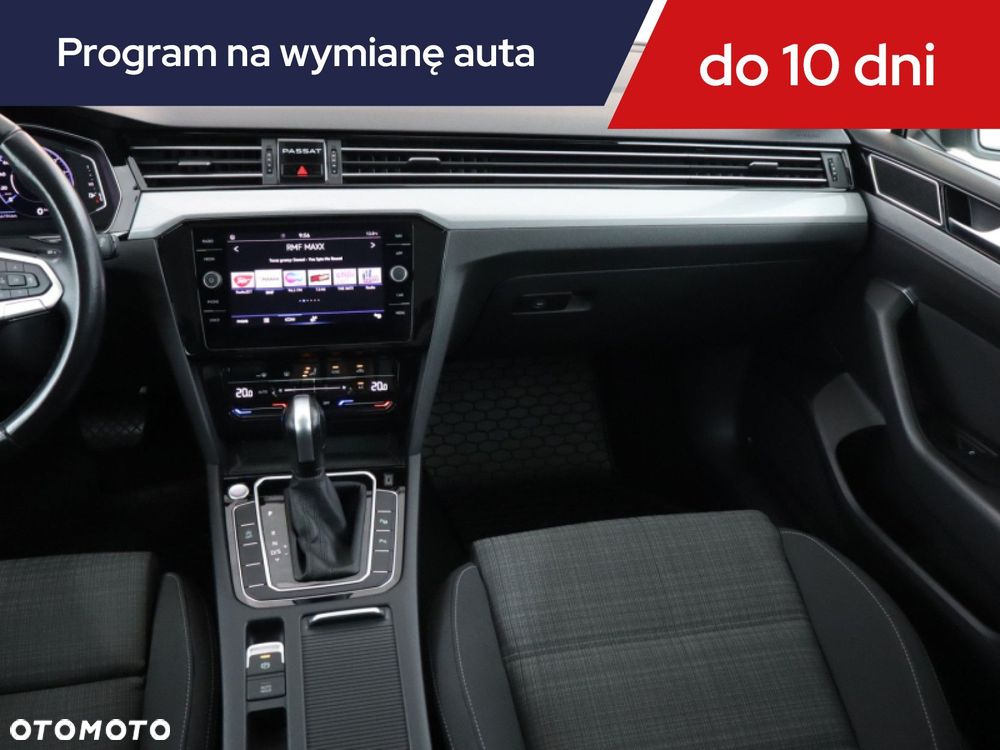 Volkswagen Passat Variant - 10