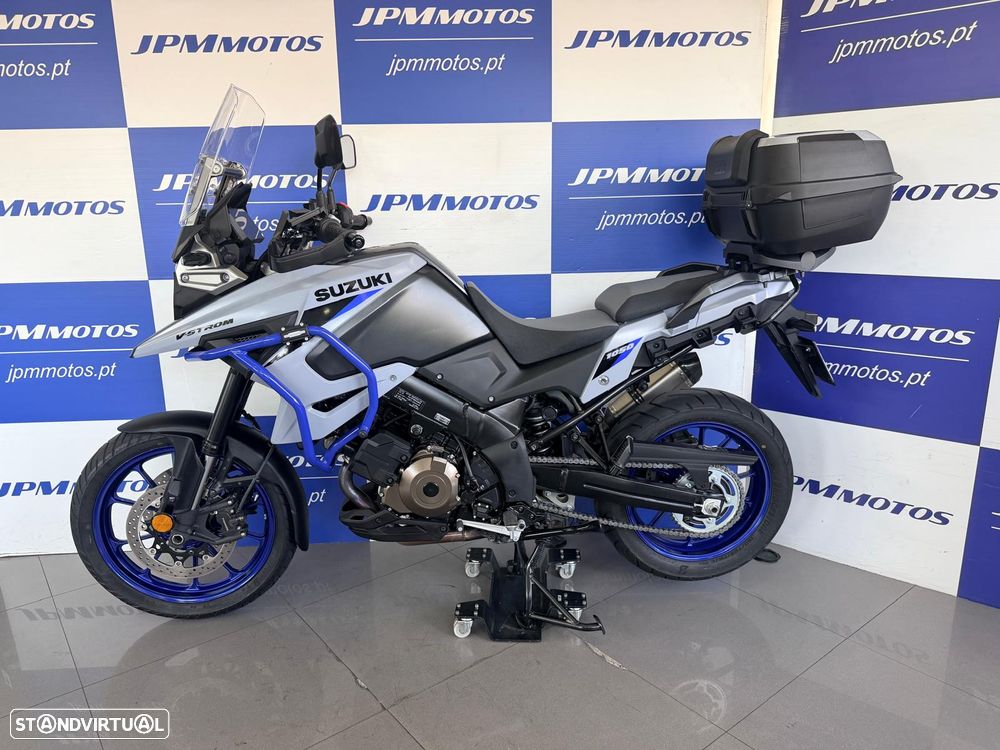 Suzuki DL 1050RR - 2