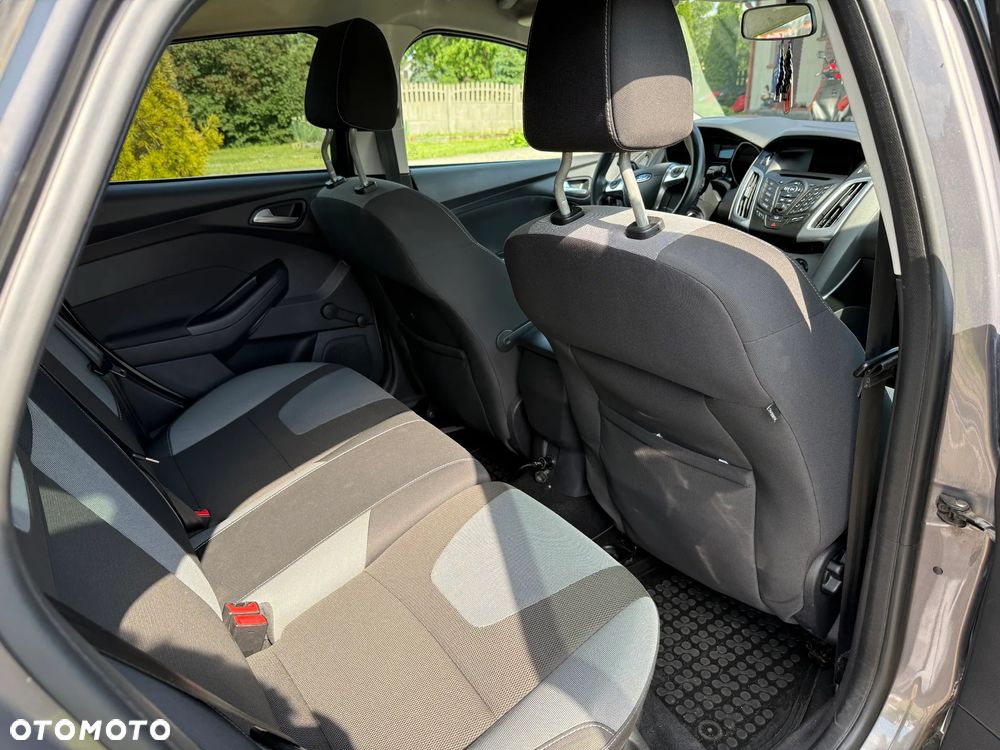 Ford Focus 1.6 Trend Sport - 15