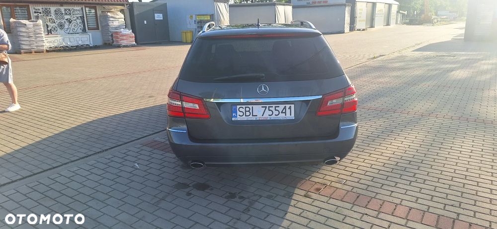 Mercedes-Benz Klasa E 350 CDI DPF BlueEFFICIENCY 7G-TRONIC Avantgarde - 5