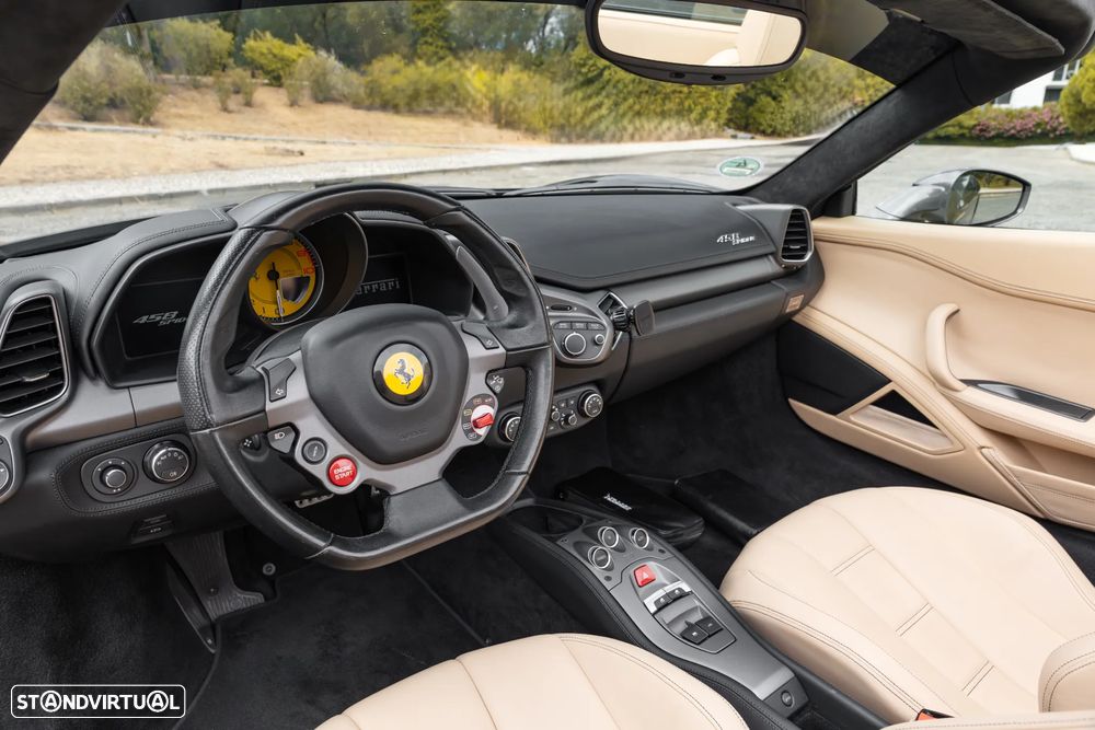 Ferrari 458 Spider - 19