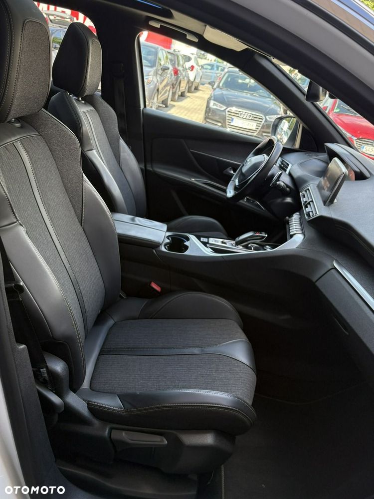 Peugeot 3008 - 19
