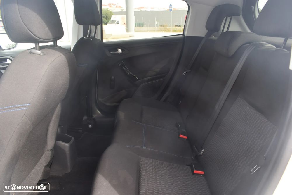 Peugeot 208 1.2 PureTech Style - 12