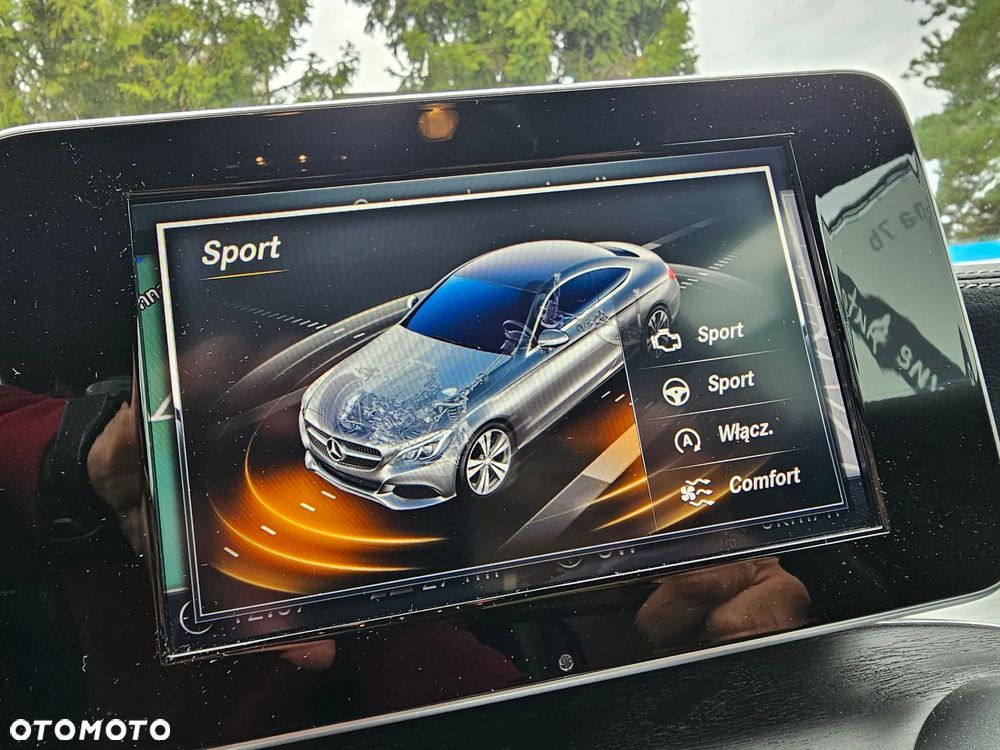 Mercedes-Benz Klasa C 200 4-Matic 9G-TRONIC - 18