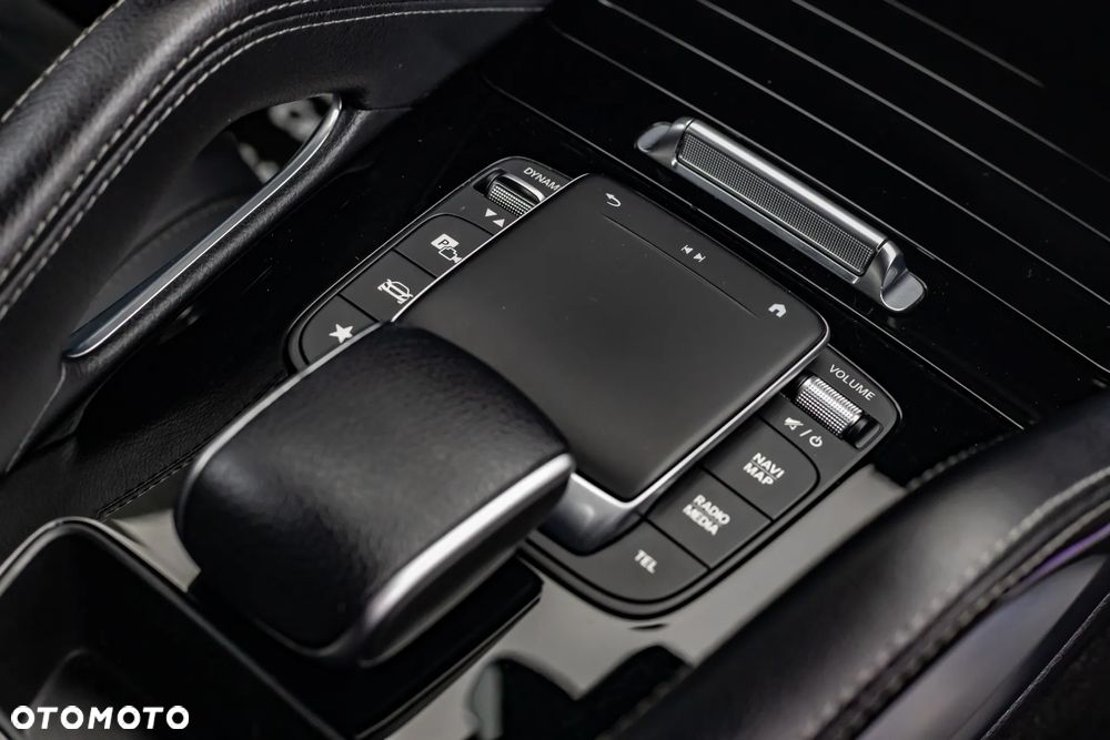Mercedes-Benz GLE 300 d 4Matic 9G-TRONIC AMG Line - 16