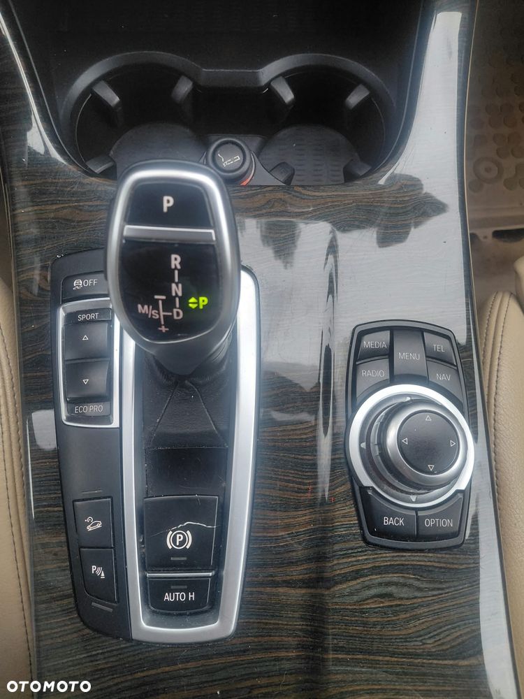 BMW X3 xDrive35i - 16