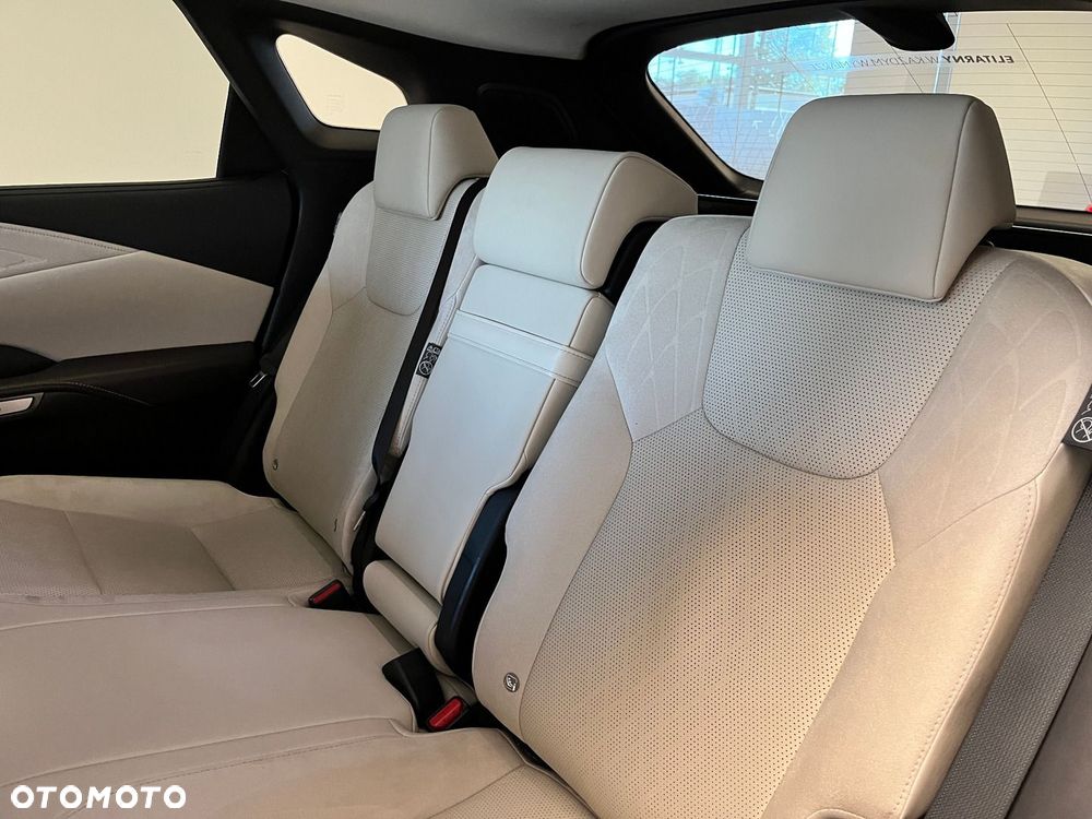 Lexus RX 450h+ Omotenashi - 6