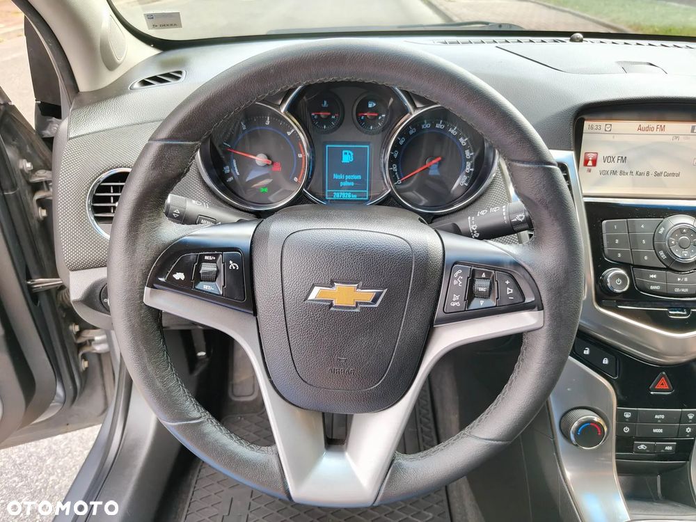 Chevrolet Cruze 2.0 LTZ - 32