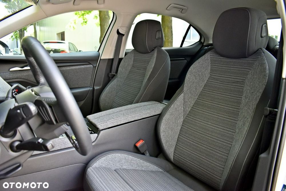 Skoda Superb 2.0 TDI SCR 4x4 Selection DSG - 11
