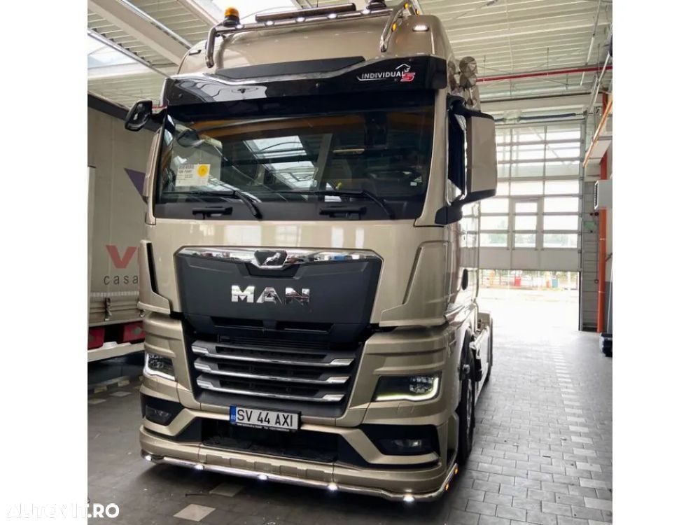 Man TGX / XXL / XLX / Bullbar H / Inox - 6