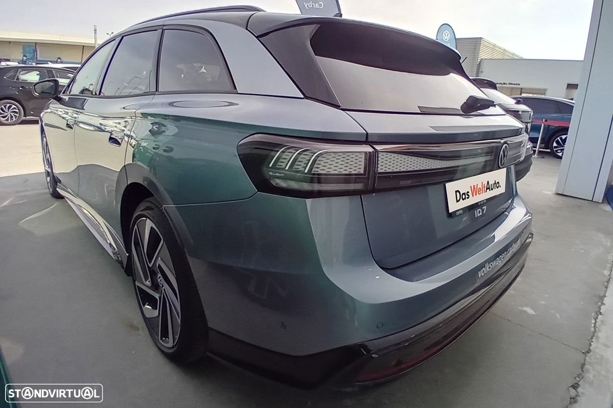VW ID.7 Tourer 77 kWh Pro 1st - 3