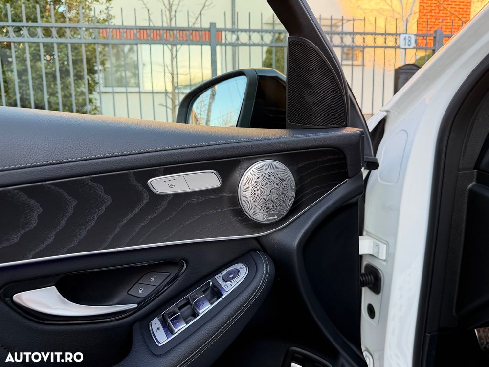 Mercedes-Benz GLC 300 4MATIC MHEV - 10