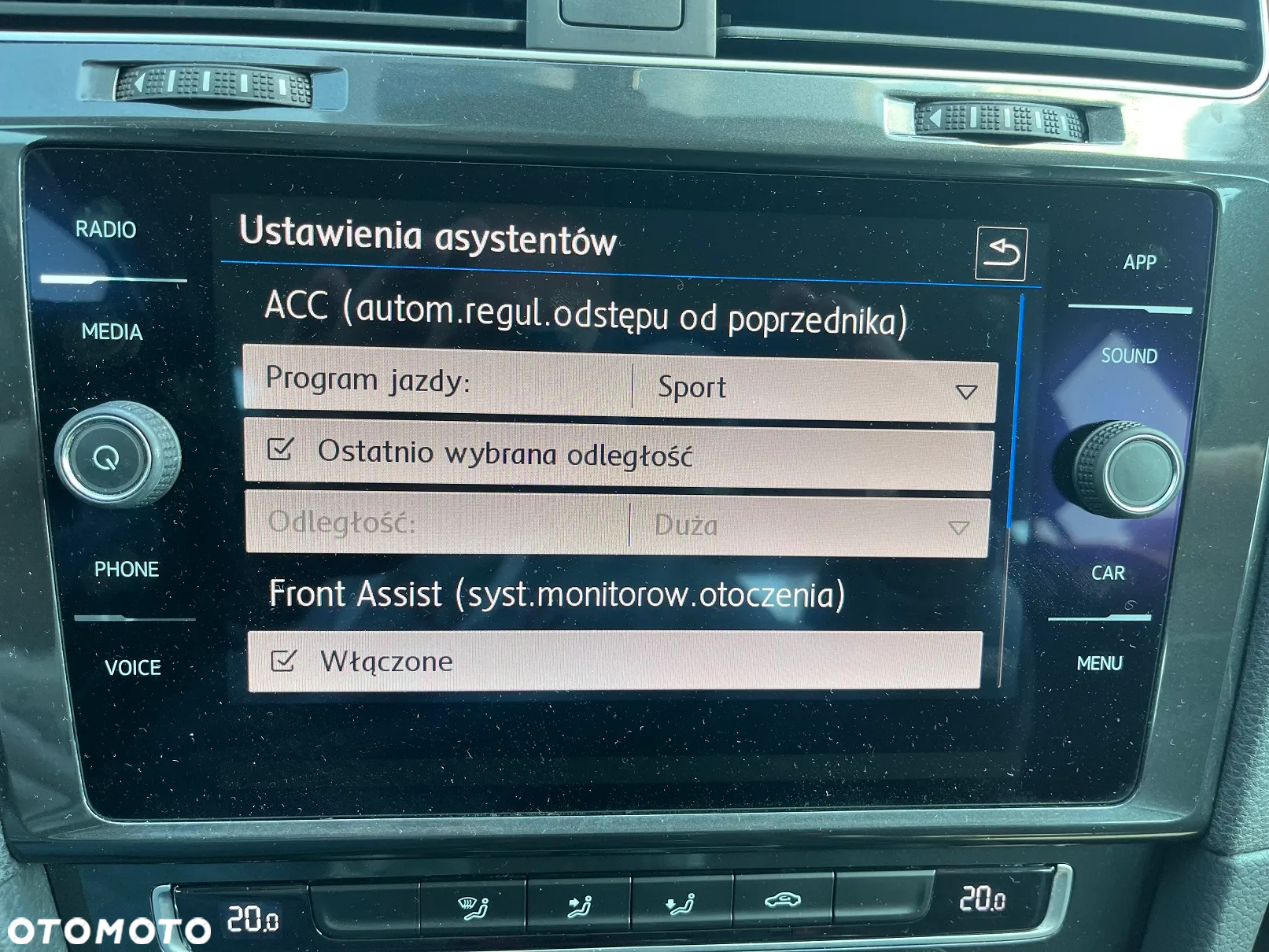 Volkswagen Golf VII 1.6 TDI BMT Comfortline - 31