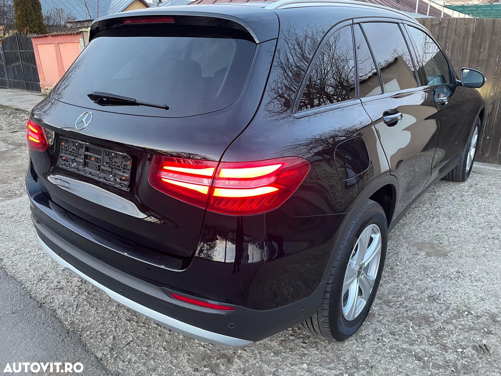 Mercedes-Benz GLC 220 d 4Matic 9G-TRONIC - 3