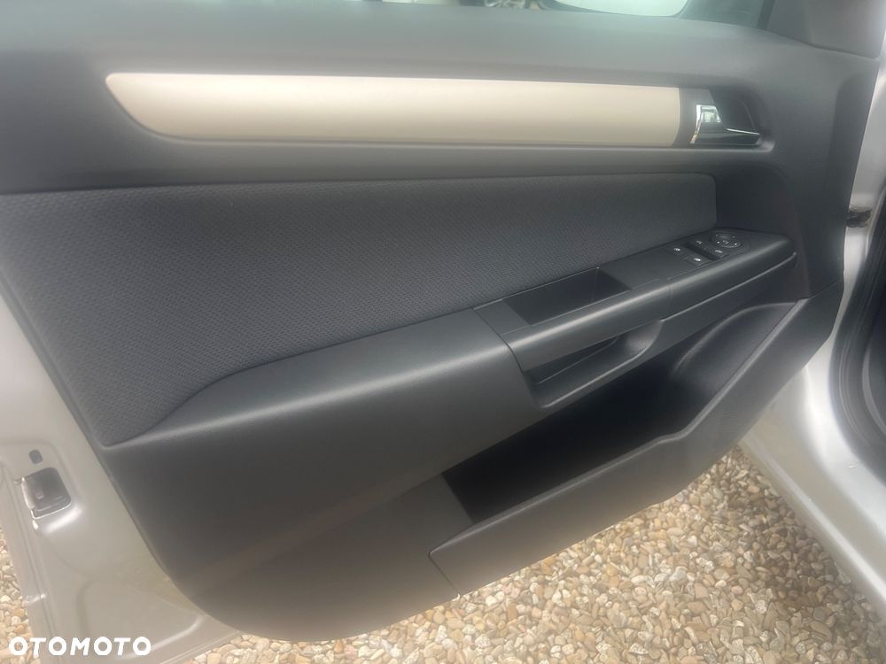 Opel Astra 1.6 - 13