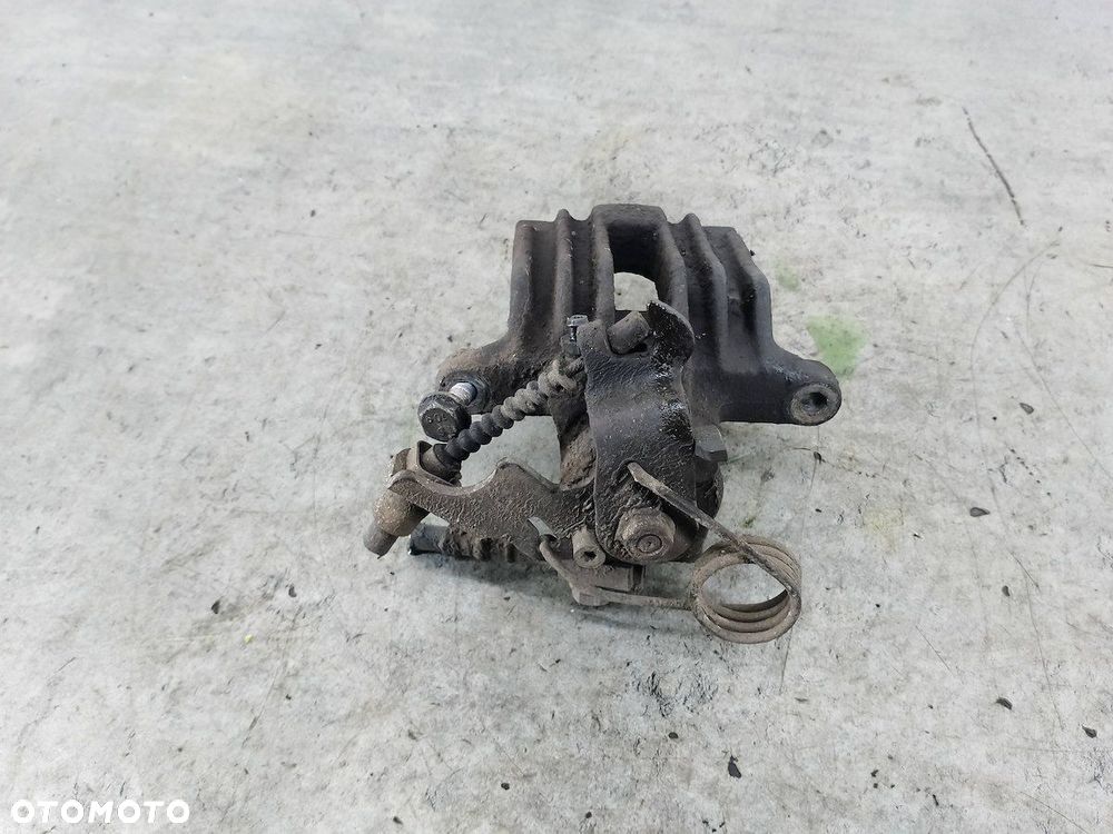 ZACISK HAMULCOWY PRAWY TYŁ VW PASSAT B5 FL 1.9 TDI - 3