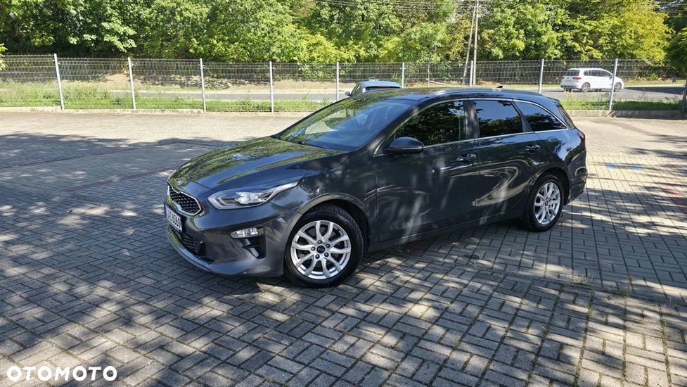 Kia Ceed 1.6 CRDi mHEV Business Line DCT - 5