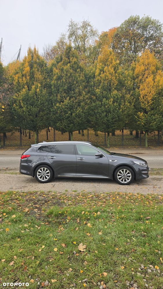 Kia Optima - 1