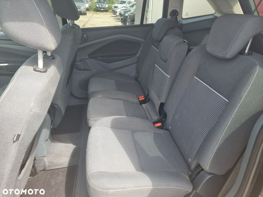 Ford Grand C-MAX - 14