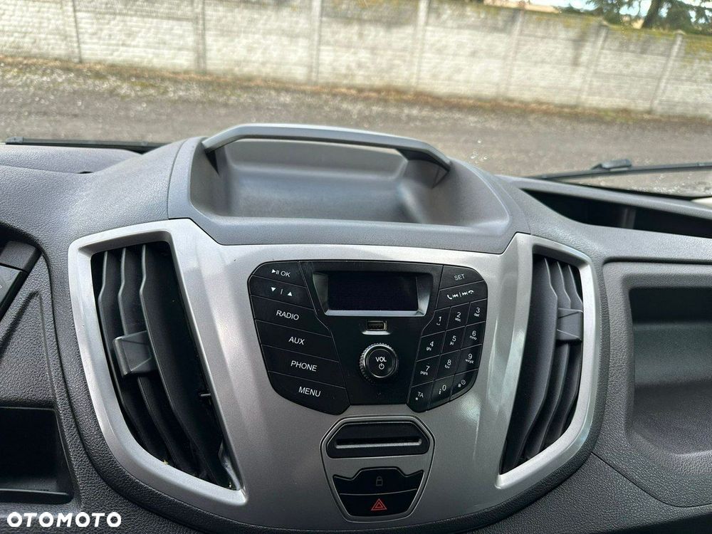 Ford Transit - 11