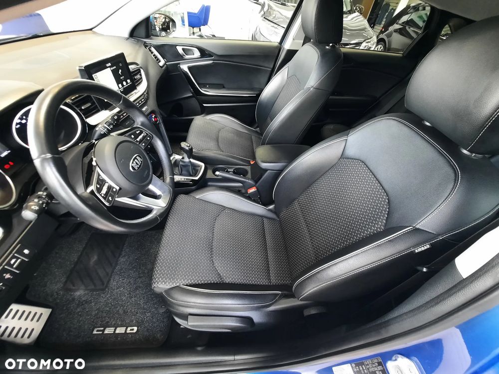 Kia Ceed 1.0 T-GDI 120 OPF Edition 7 - 15