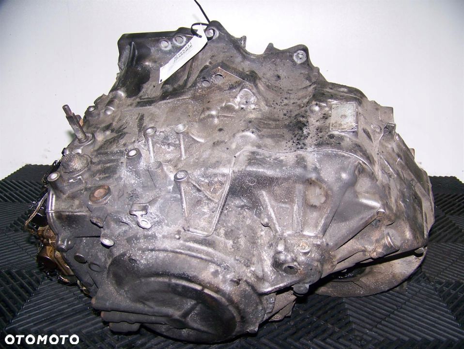 VOLVO XC90 2.4 D5 SKRZYNIA OBUDOWA 30783229 TF80SC - 5