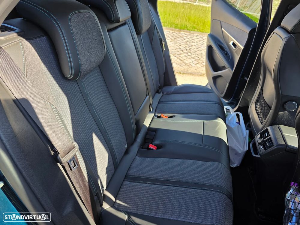 Peugeot 3008 1.6 Hybrid Allure Pack e-EAT8 - 7