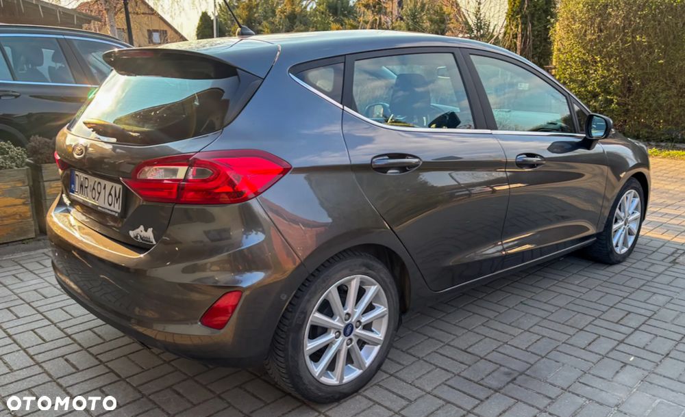 Ford Fiesta 1.0 EcoBoost S&S TITANIUM - 4