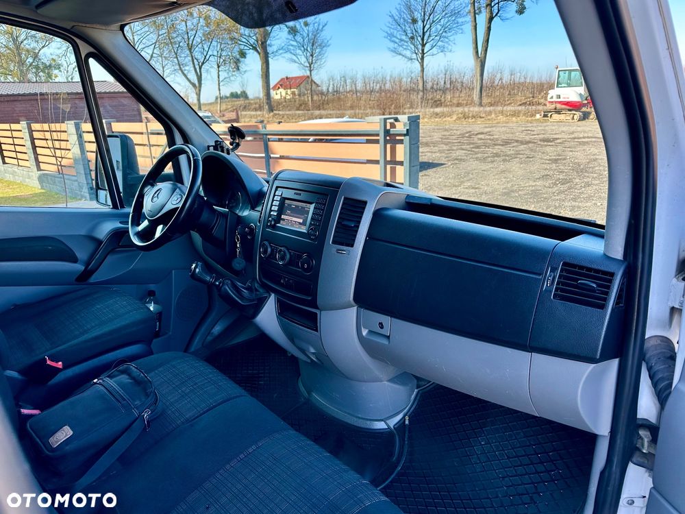 Mercedes-Benz Sprinter - 5