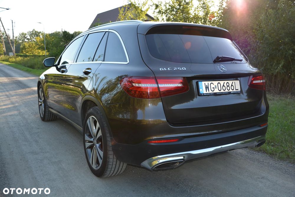 Mercedes-Benz GLC - 8