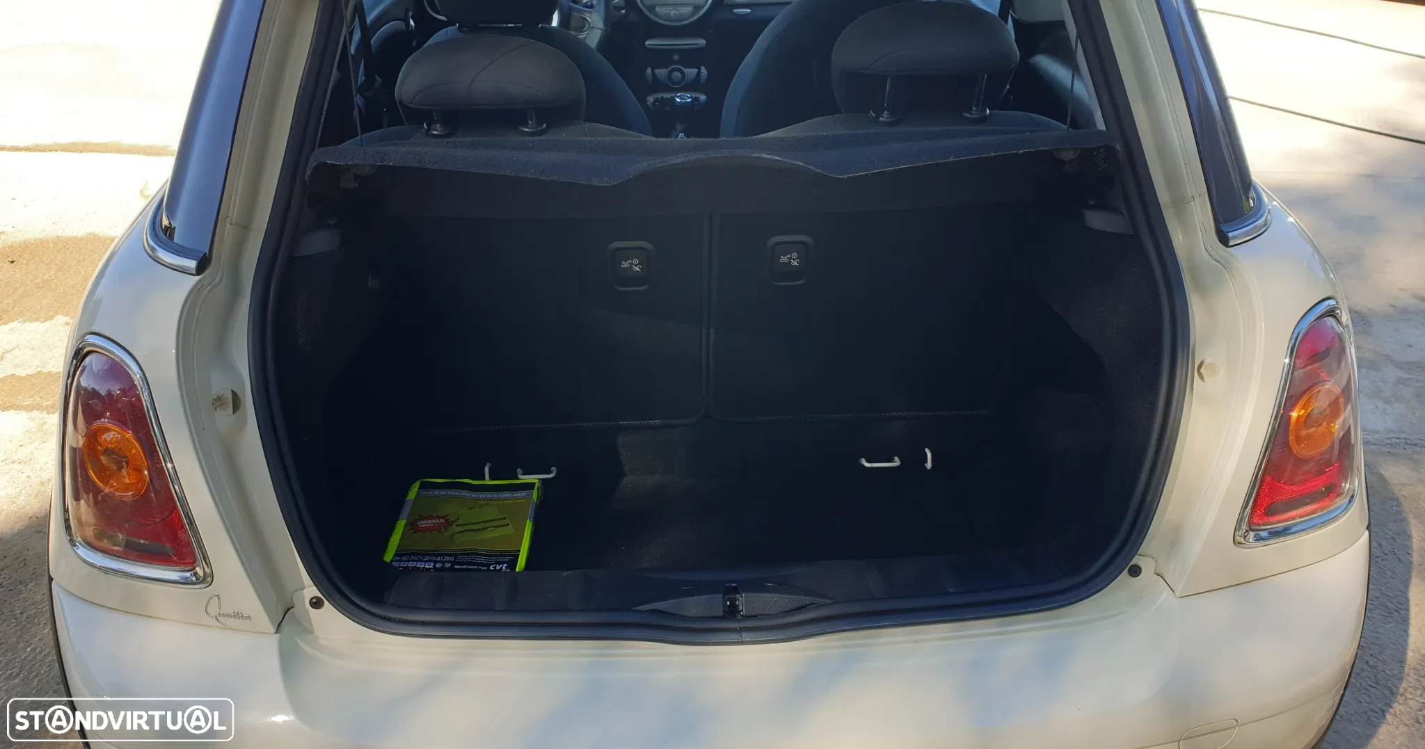 MINI 3 Portas One D - 34